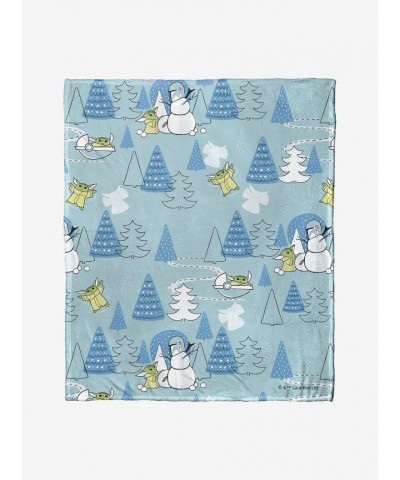Star Wars Mandalorian Winter Wonderland Cozy Throw Blanket