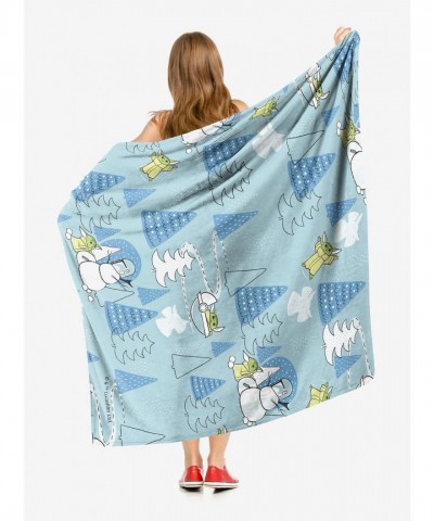 Star Wars Mandalorian Winter Wonderland Cozy Throw Blanket