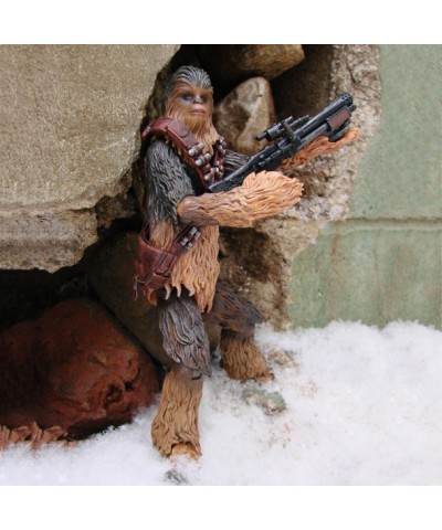 Chewbacca Action Figure by Diamond Select – Star Wars, 8'' Deluxe Edition